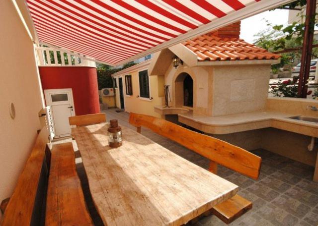 Villa Guliver スラティネ エクステリア 写真
